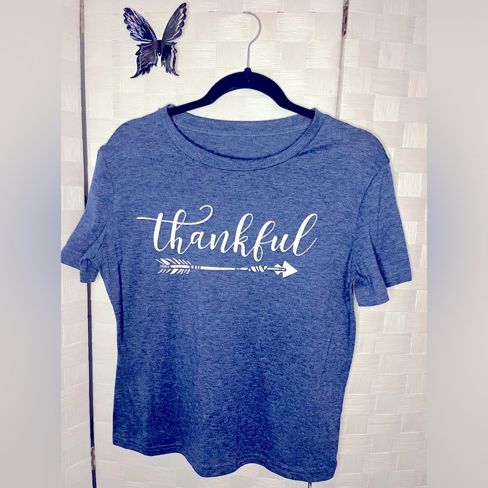 💙 THANKFUL Blue T-Shirt/Size Large